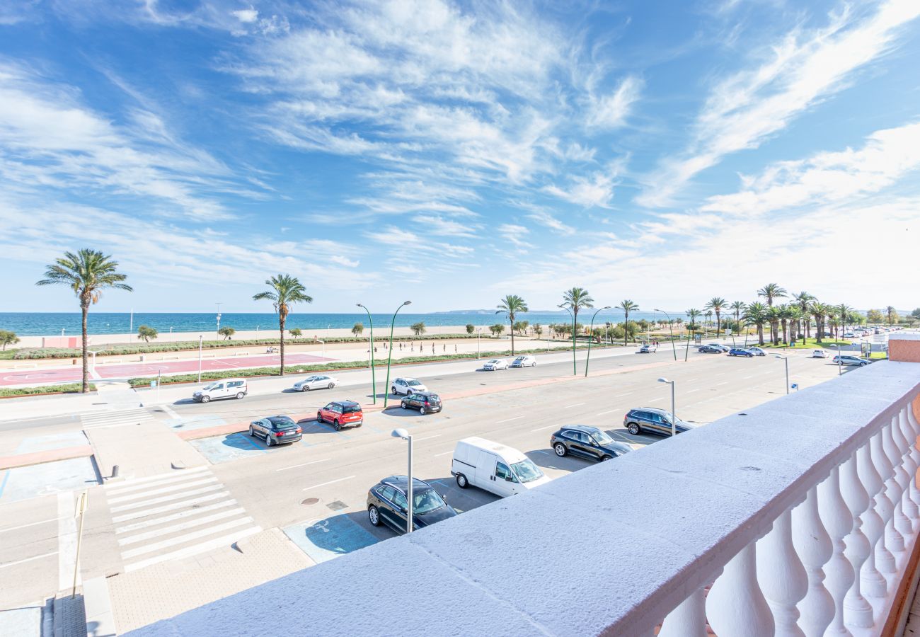 Apartment in Empuriabrava - 0076-GRAN RESERVA Renovated apartment in front of the beach