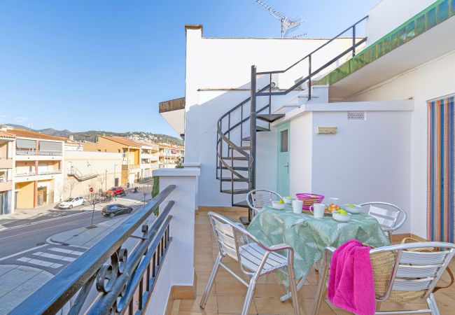 Apartment in Rosas / Roses - 2027-POETA MARQUINA Apartment with 2 bedrooms