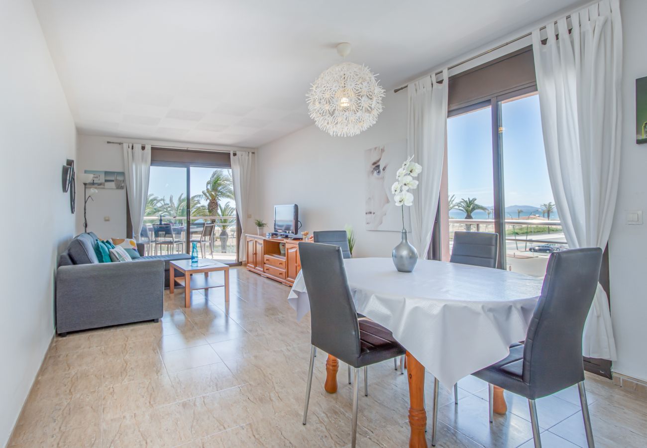 Apartment in Empuriabrava - 0093-MIRABLAU Apartment with seaview