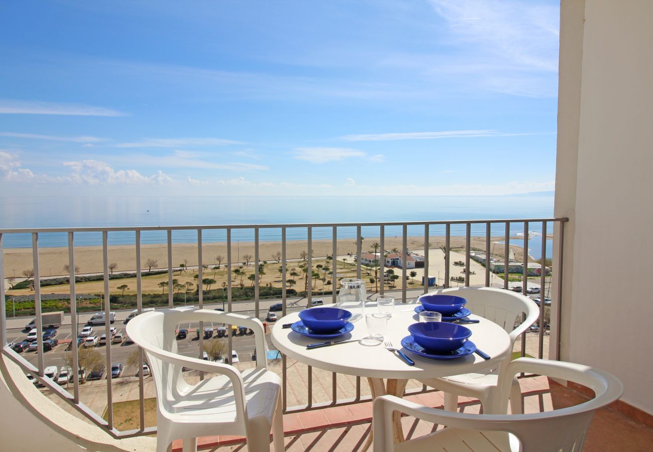 Studio in Empuriabrava - 0181-SYLVIA Studio with seaview