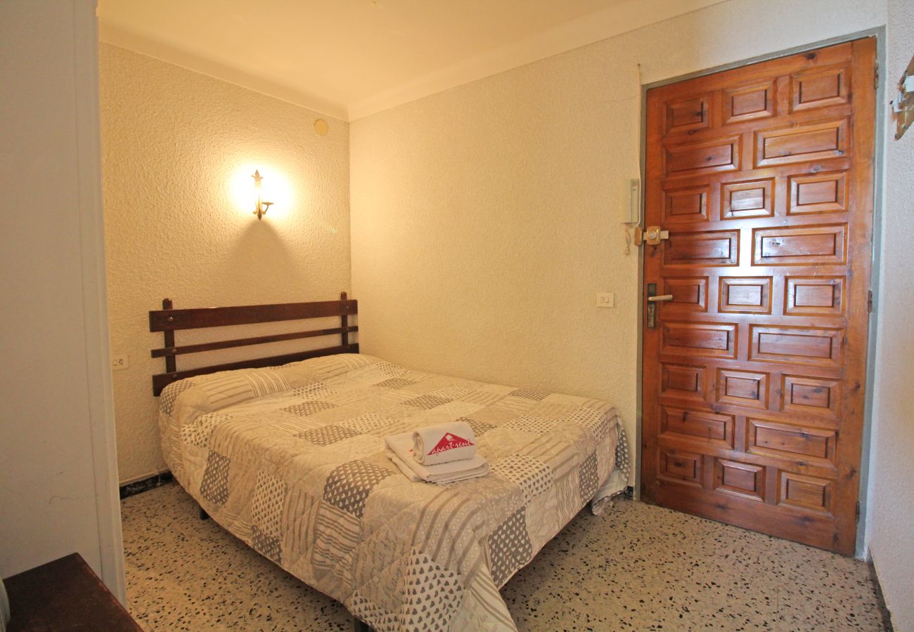 Studio in Empuriabrava - 0181-SYLVIA Studio with seaview