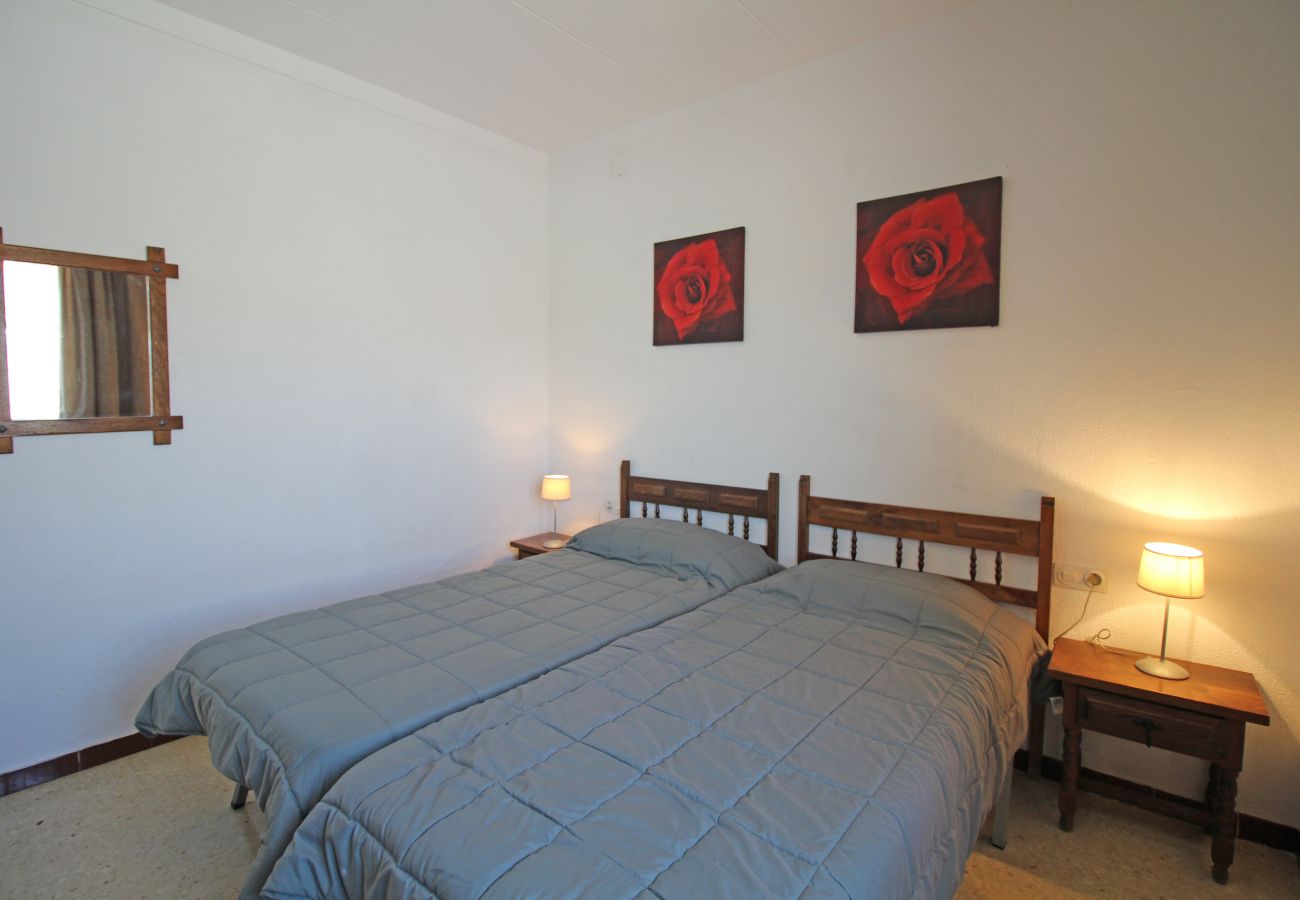 Villa in Empuriabrava - 0119-MONTSENY House with studio