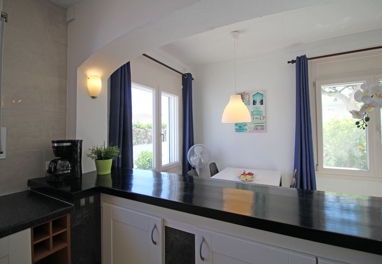 Villa in Empuriabrava - 0119-MONTSENY House with studio