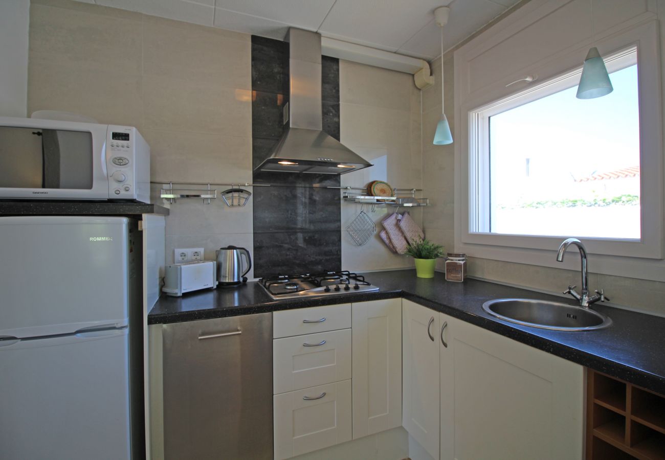 Villa in Empuriabrava - 0119-MONTSENY House with studio