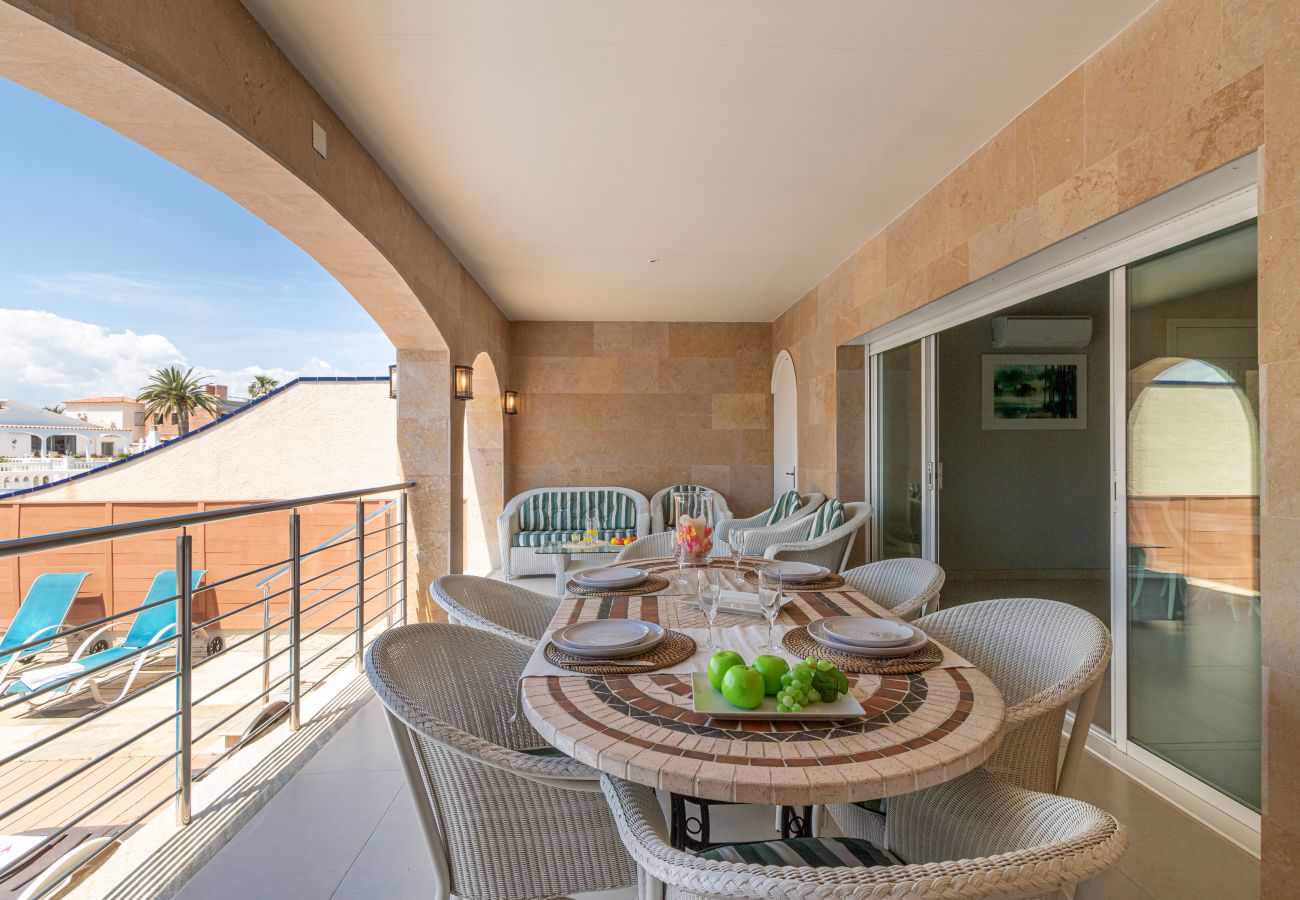 Villa in Empuriabrava - 0141-PANI House at the canal with pool and mooring