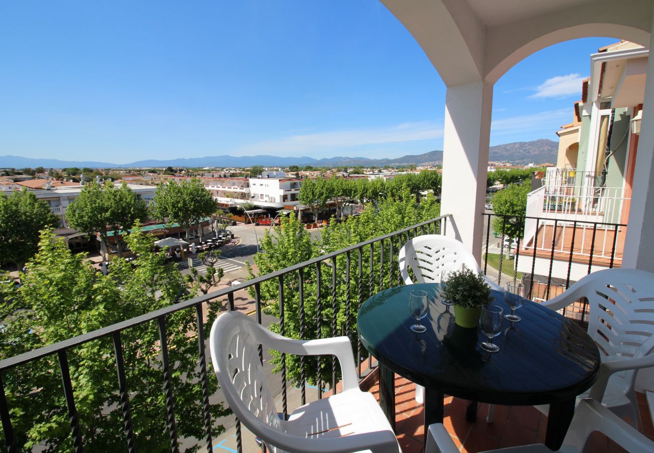 Apartment in Empuriabrava - 0103-GRAN RESERVA Apartment near the beach