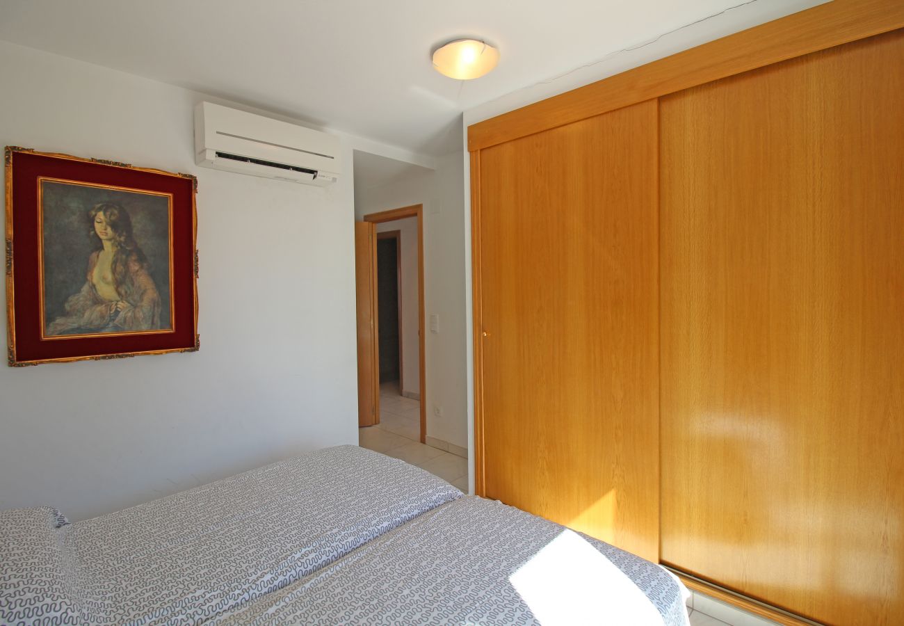 Apartment in Empuriabrava - 0163-PORT SALINS Apartment with canal view