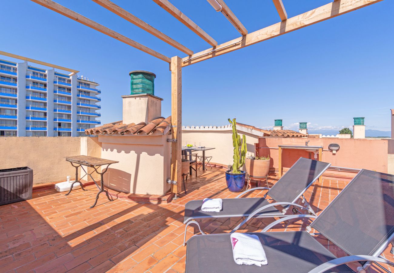Apartment in Empuriabrava - 0105-GRAN RESERVA Apartment near the beach