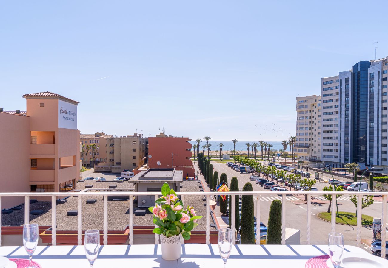 Apartment in Empuriabrava - 0105-GRAN RESERVA Apartment near the beach