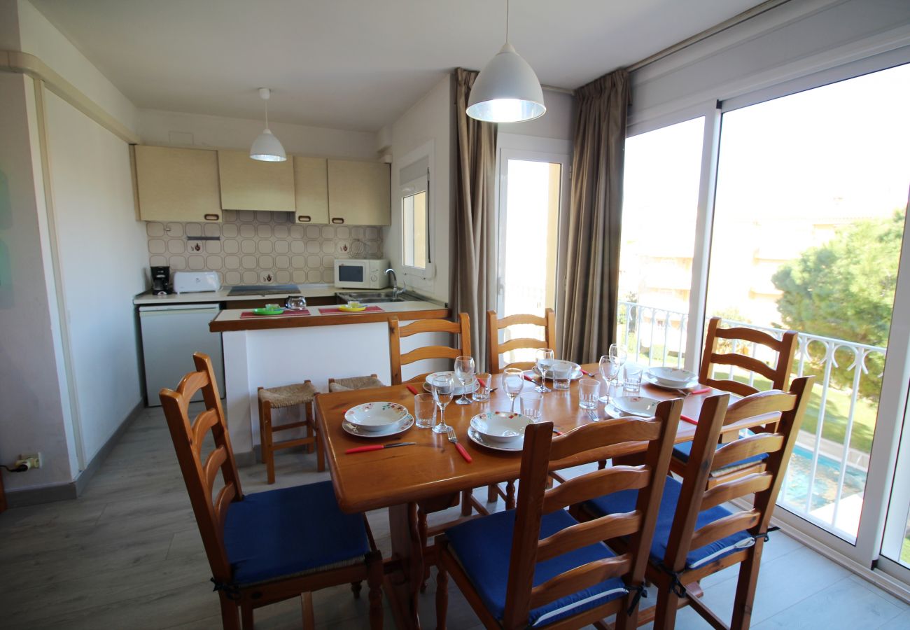 Apartment in Empuriabrava - 0060-GRAN RESERVA Apartment near the beach
