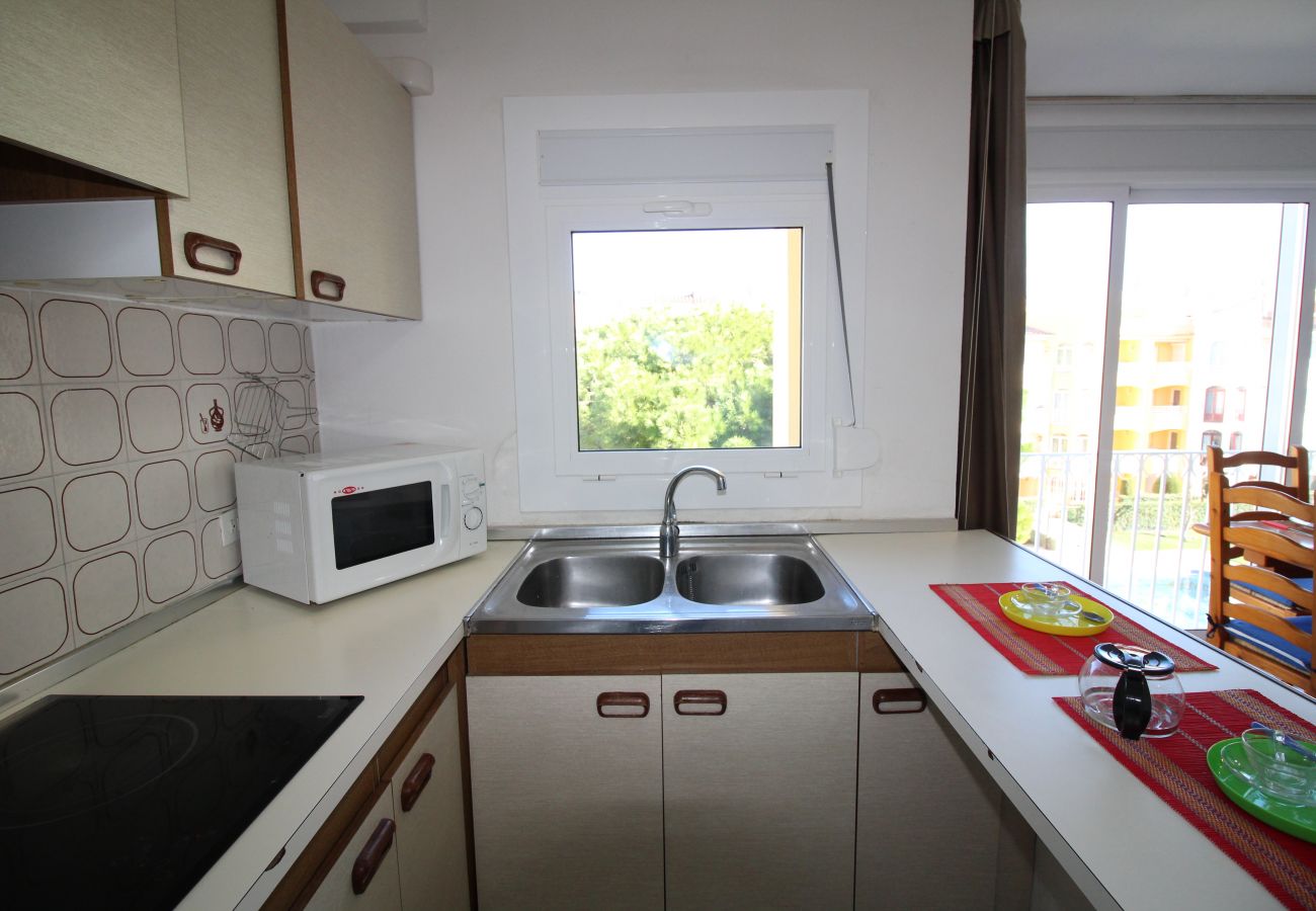 Apartment in Empuriabrava - 0060-GRAN RESERVA Apartment near the beach
