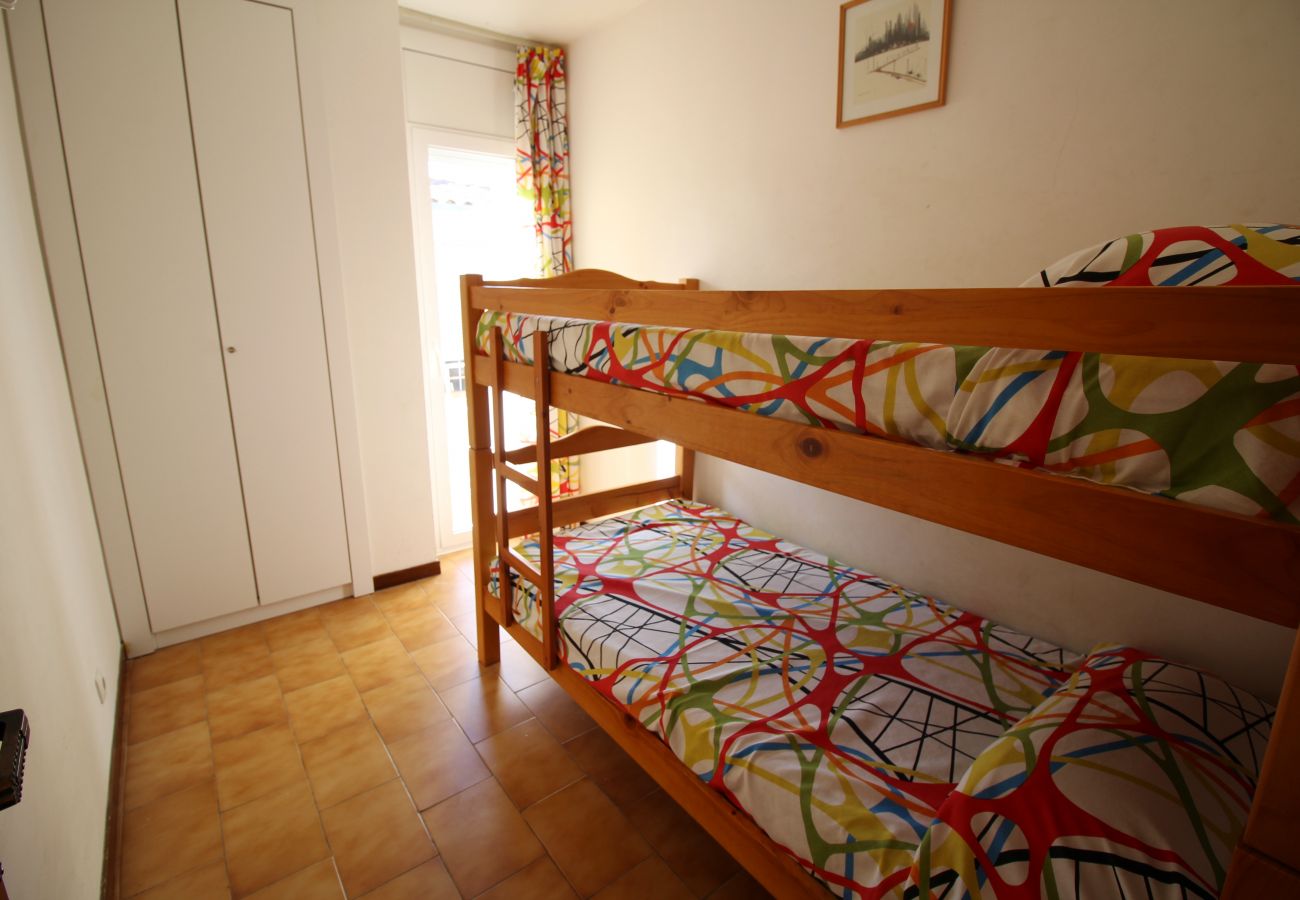 Apartment in Empuriabrava - 0060-GRAN RESERVA Apartment near the beach