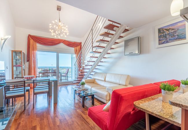 Apartment in Empuriabrava - 0172-PORT GREC Apartment with sea and canal view