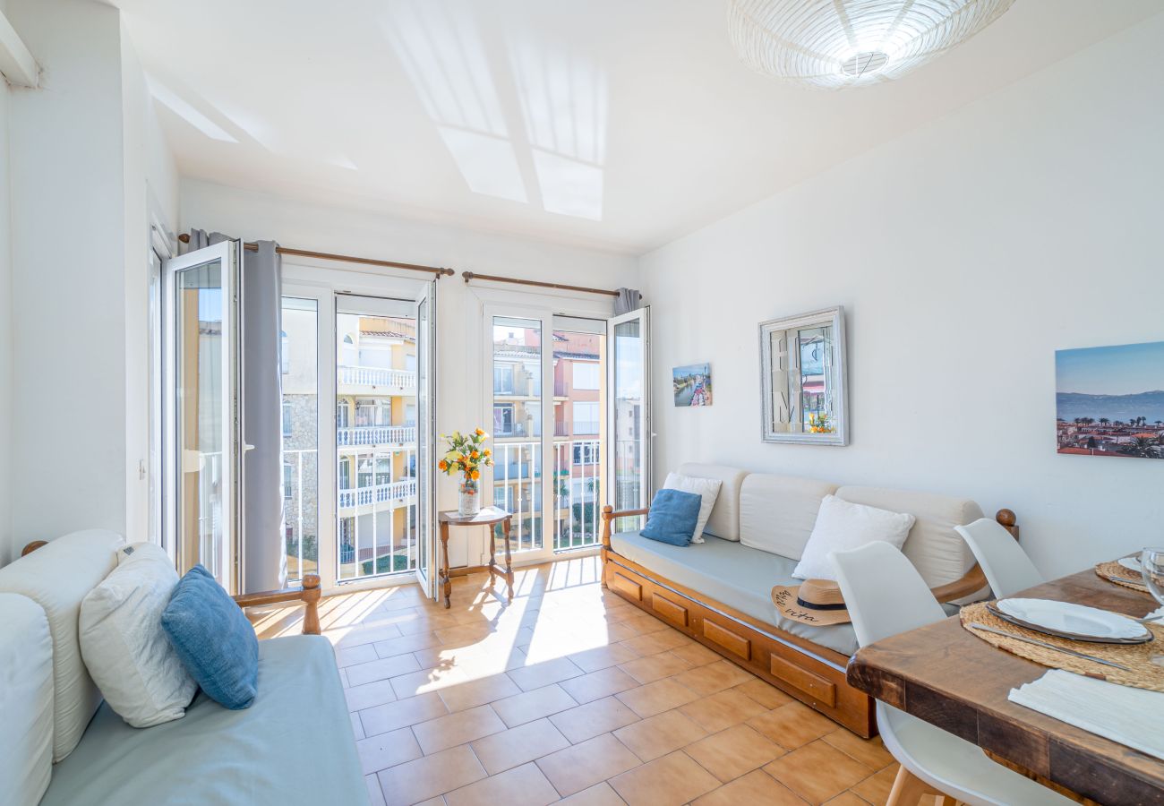 Apartment in Empuriabrava - 0067-GRAN RESERVA Apartment near the beach