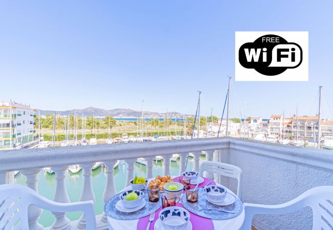 Apartment in Empuriabrava - 0132-PORT MOXO Apartment on the canal with view