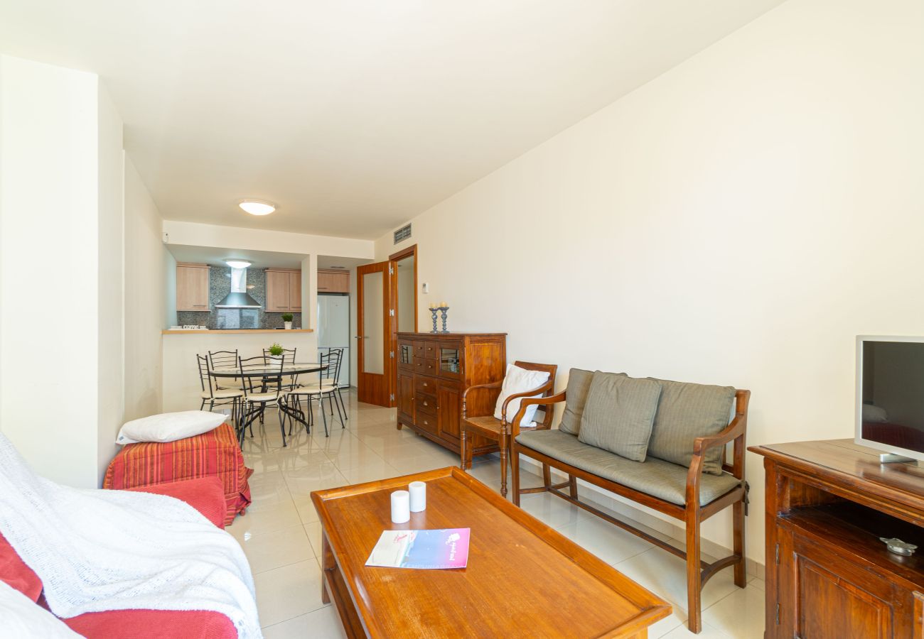 Apartment in Rosas / Roses - 8010-MIL.LENI Apartment with community pool and parking