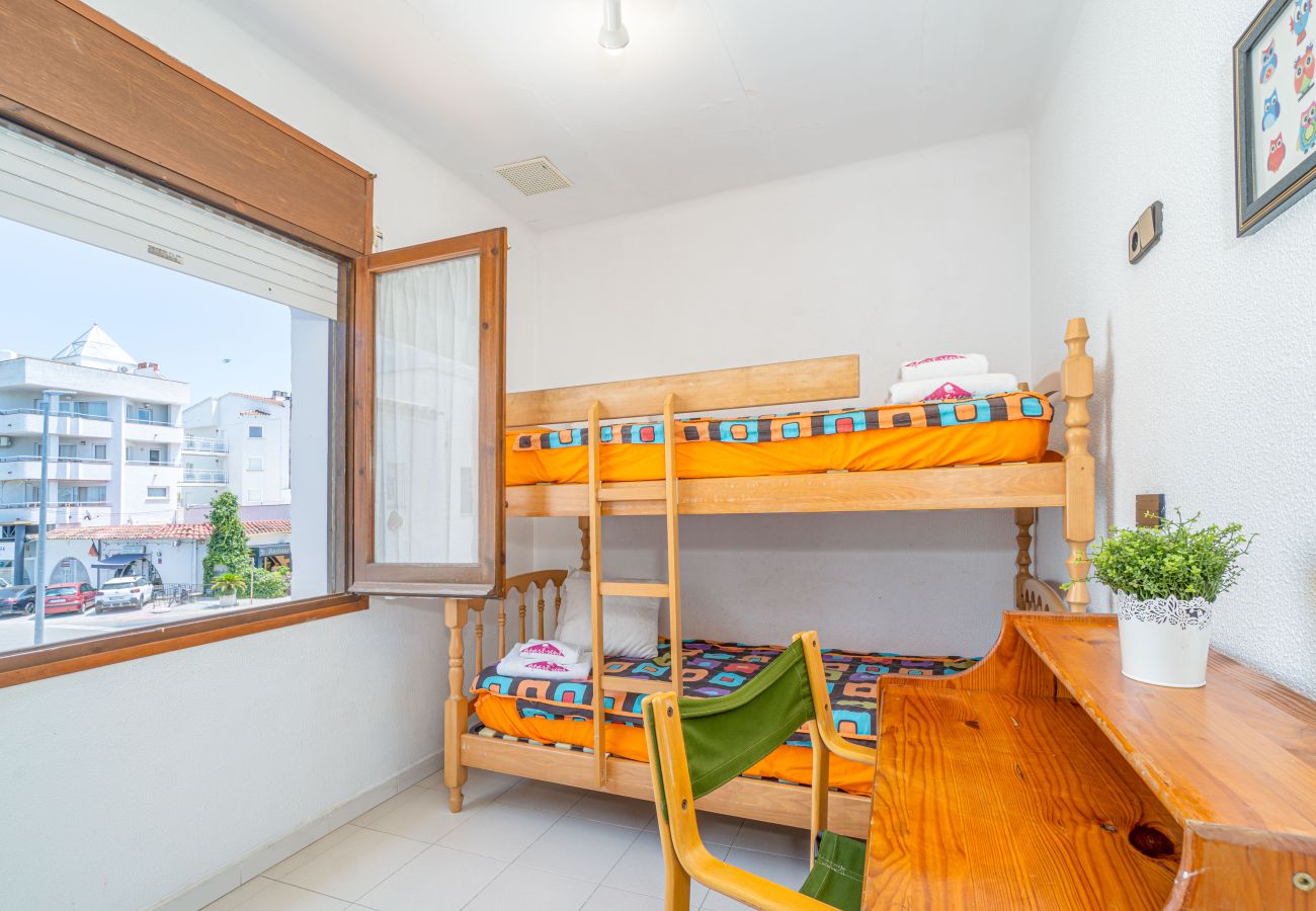 Villa in Empuriabrava - 0191-SANT MAURICI House with private pool