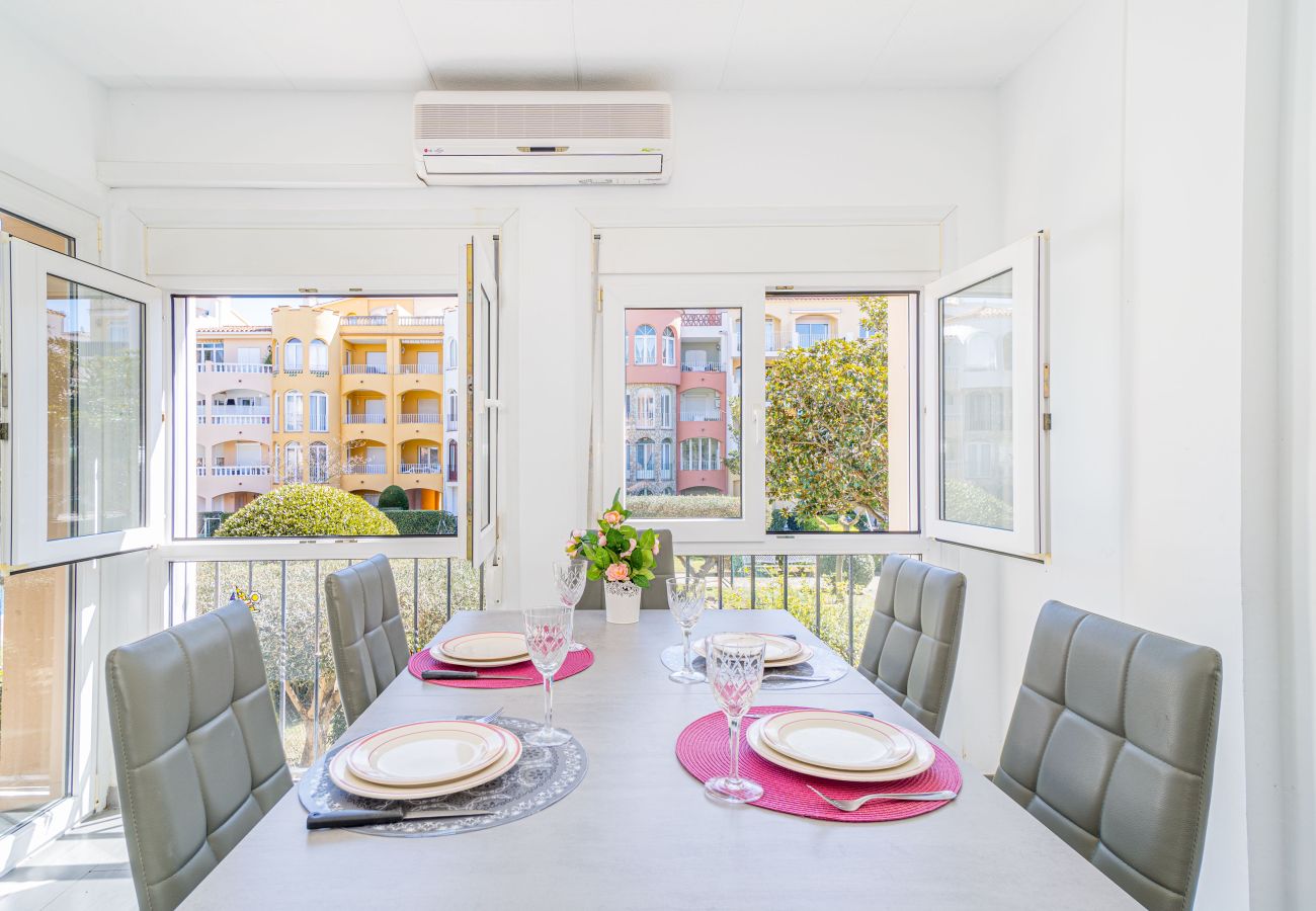 Apartment in Empuriabrava - 0074-GRAN RESERVA  Renovated apartment near the beach 