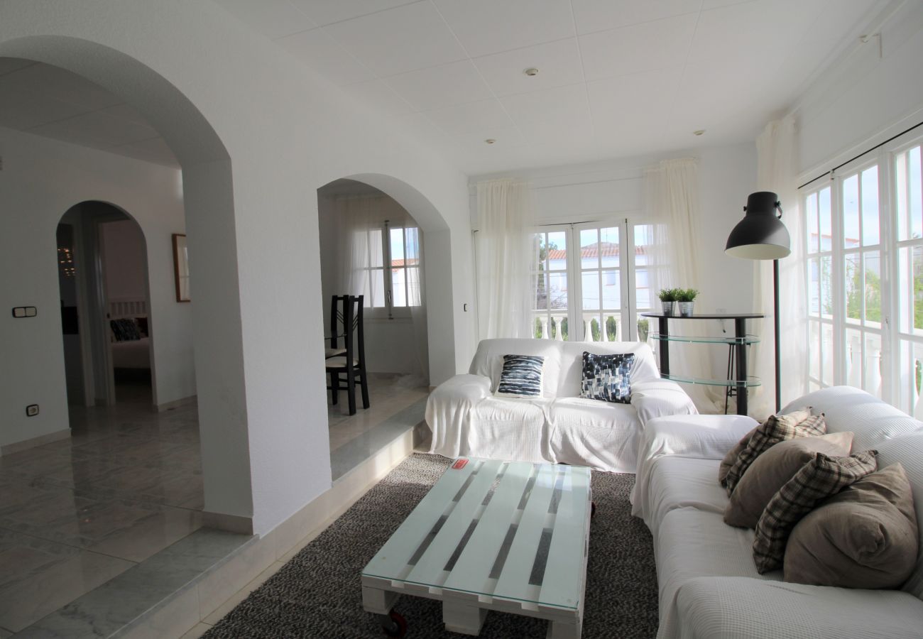 Villa in Empuriabrava - 0024-BAHIA  House with 3 bedrooms near the beach