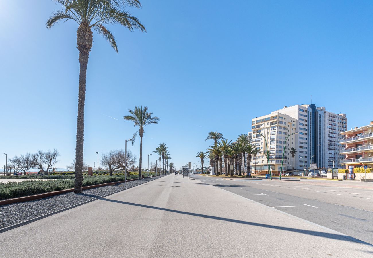 Apartment in Empuriabrava - 0085-MIRABLAU Apartment with seaview