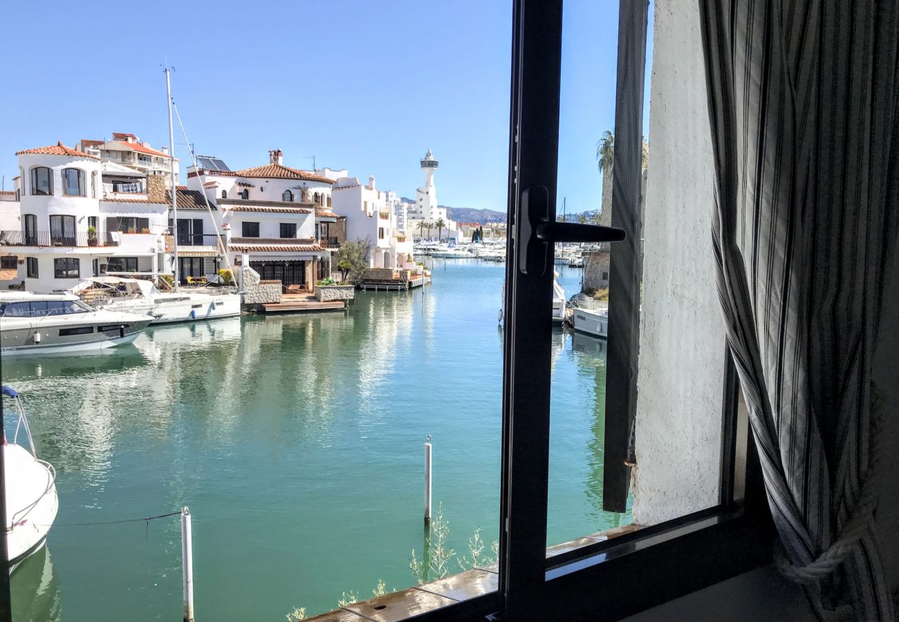 Villa in Empuriabrava - 0151-ILLA CARTAGO Canalfront Fisherman-Style House