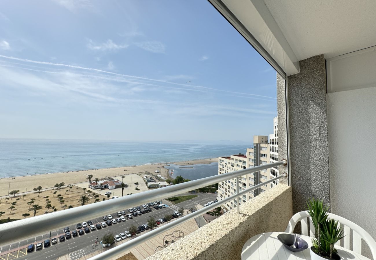 Studio in Empuriabrava - 0114-MIAMI Studio with seaview