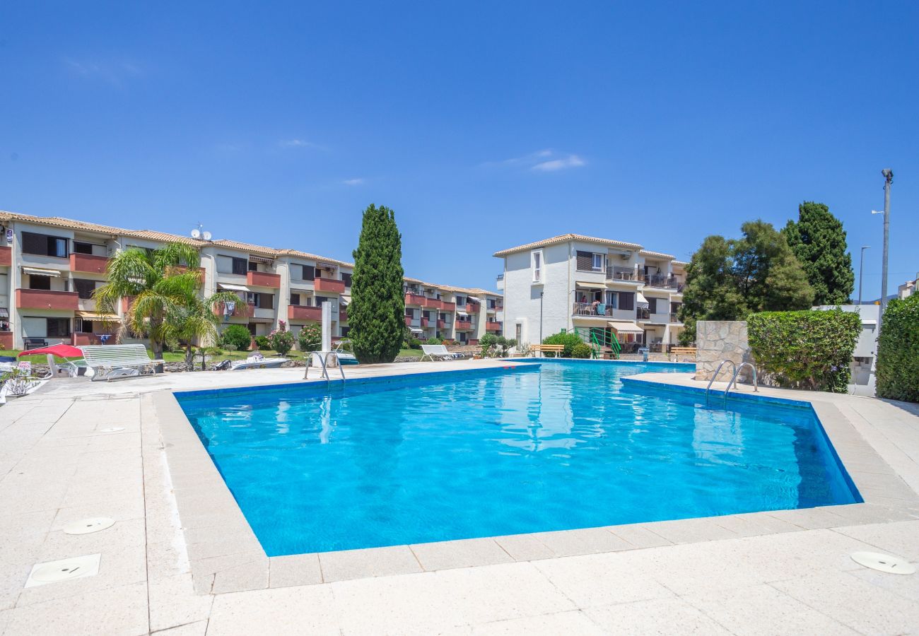 Apartment in Empuriabrava - 0147-PORT SOTAVENT Apartment with canal view and pool