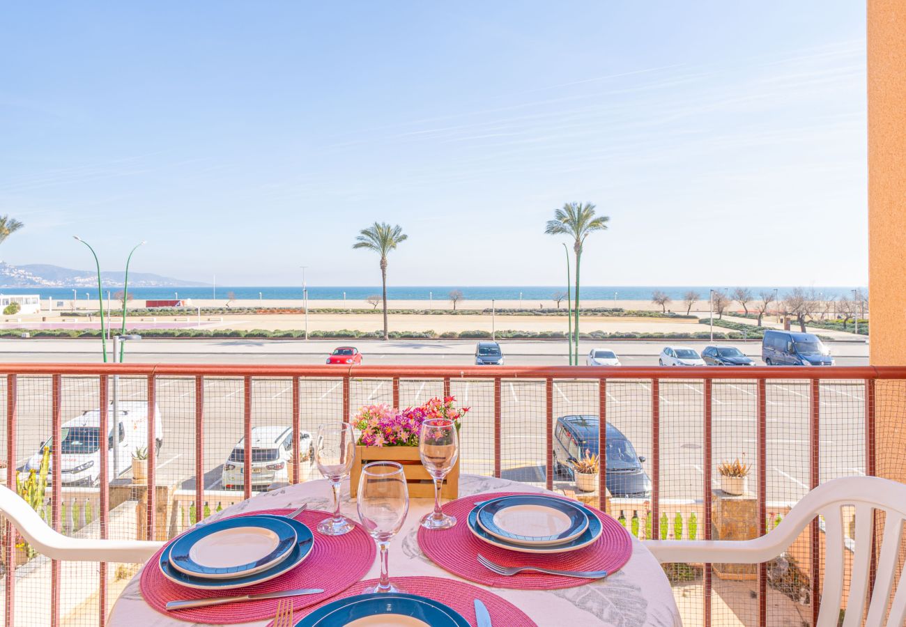 Apartment in Empuriabrava - 0090-MARENOSTRUM Beachfront apartment