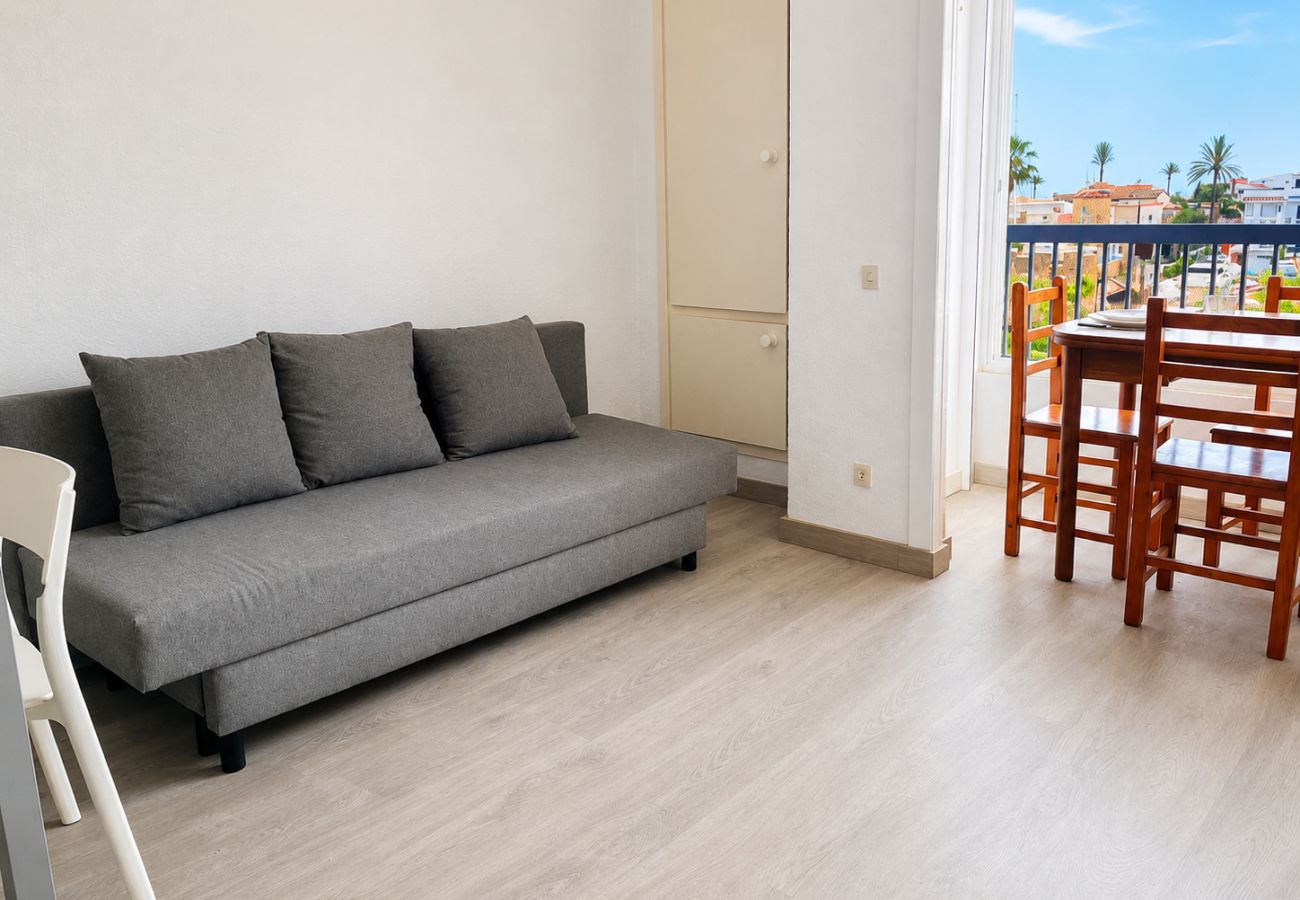 Apartment in Empuriabrava - 0176-ROYAL MARINE Apartment near the beach