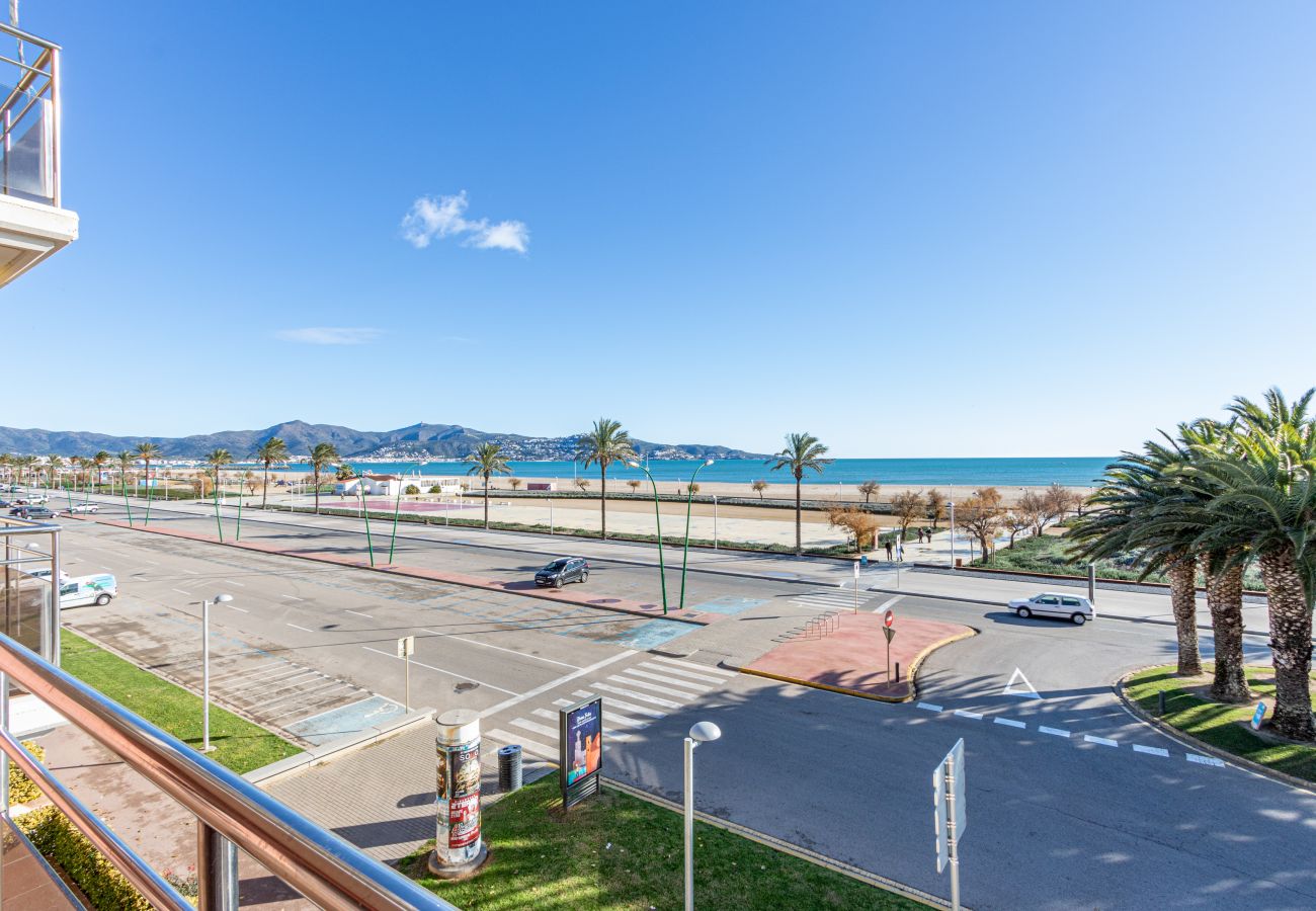 Appartement à Empuriabrava - 0090-MIRABLAU Appartement avec vue sur mer 