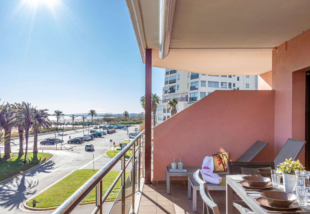 Appartement à Empuriabrava - 0090-MIRABLAU Appartement avec vue sur mer 