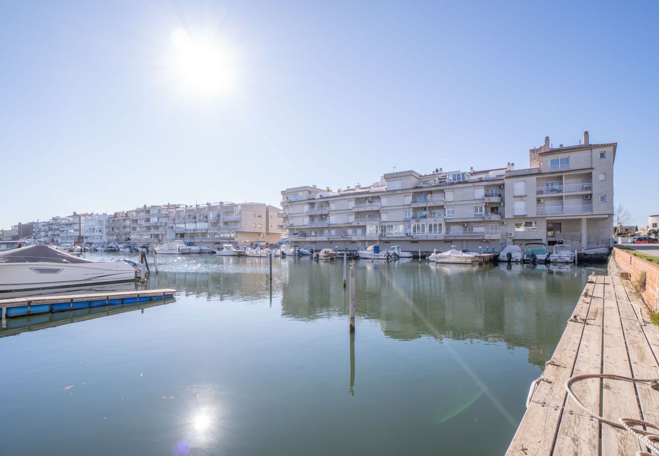 Appartement à Empuriabrava - 0139-ONADA Appartement avec vue sur le canal