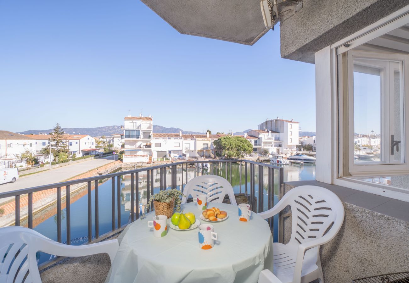 Appartement à Empuriabrava - 0139-ONADA Appartement avec vue sur le canal