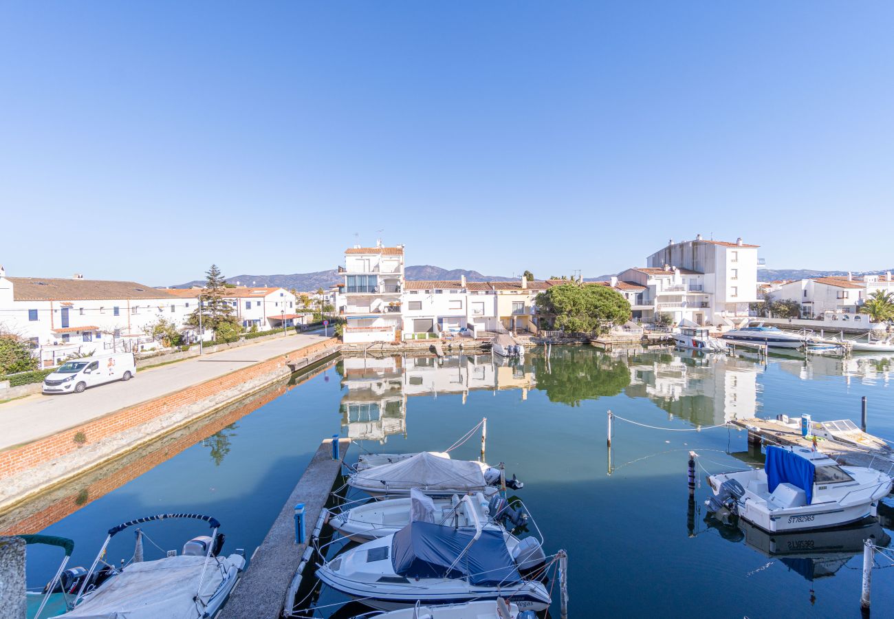 Appartement à Empuriabrava - 0139-ONADA Appartement avec vue sur le canal