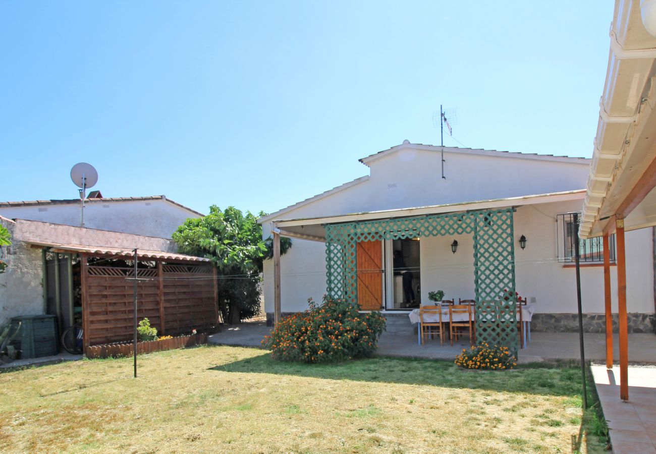 Villa à Empuriabrava - 0032-CARLIT Maison avec jardin et 3 chambres