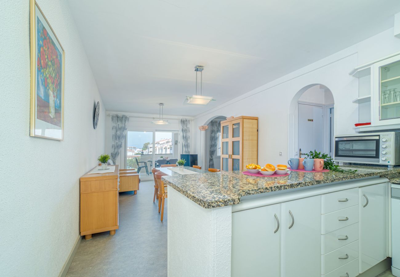 Appartement à Empuriabrava - 0183-SANT MAURICI Appartement avec vue sur canal et parking