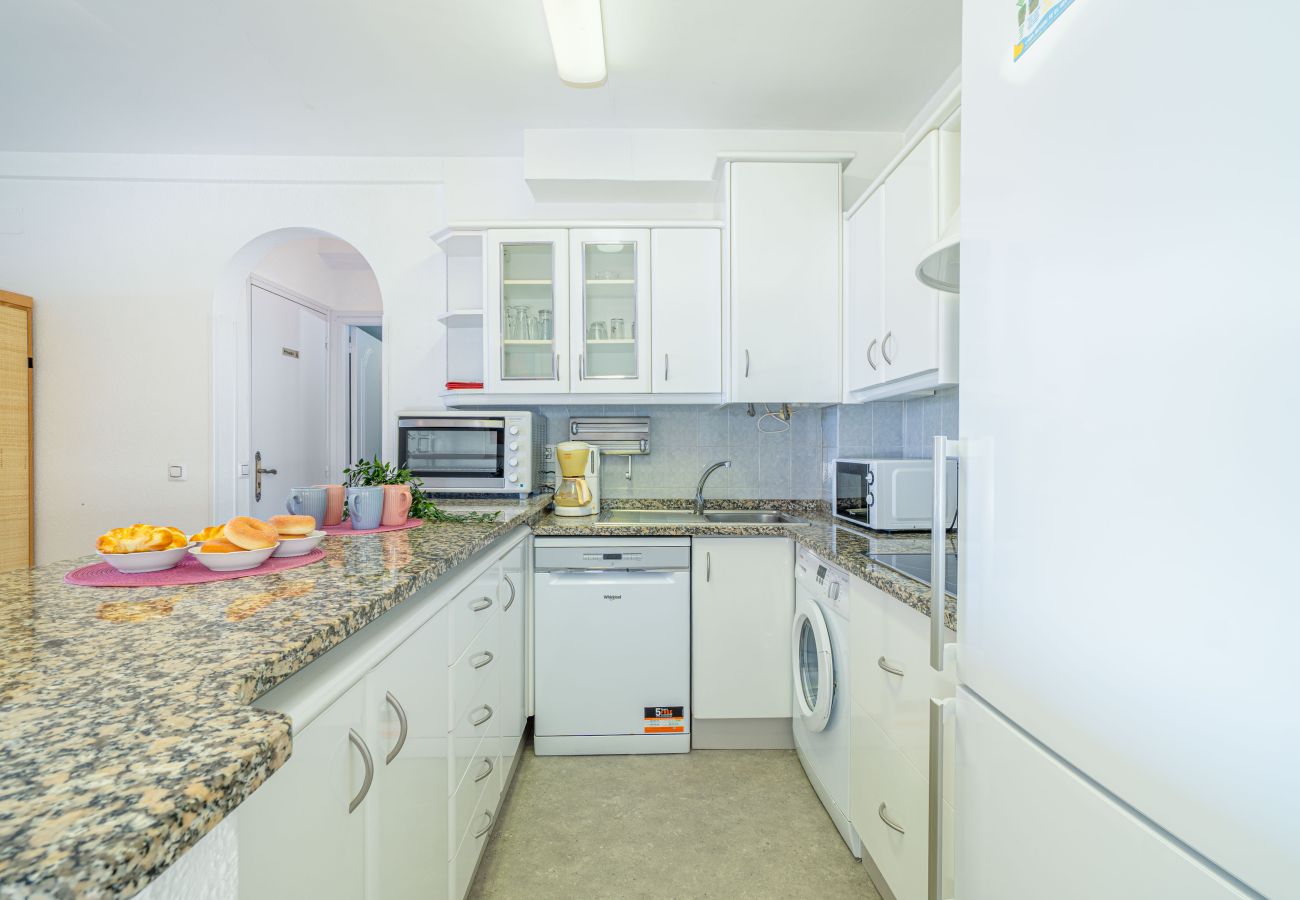 Appartement à Empuriabrava - 0183-SANT MAURICI Appartement avec vue sur canal et parking