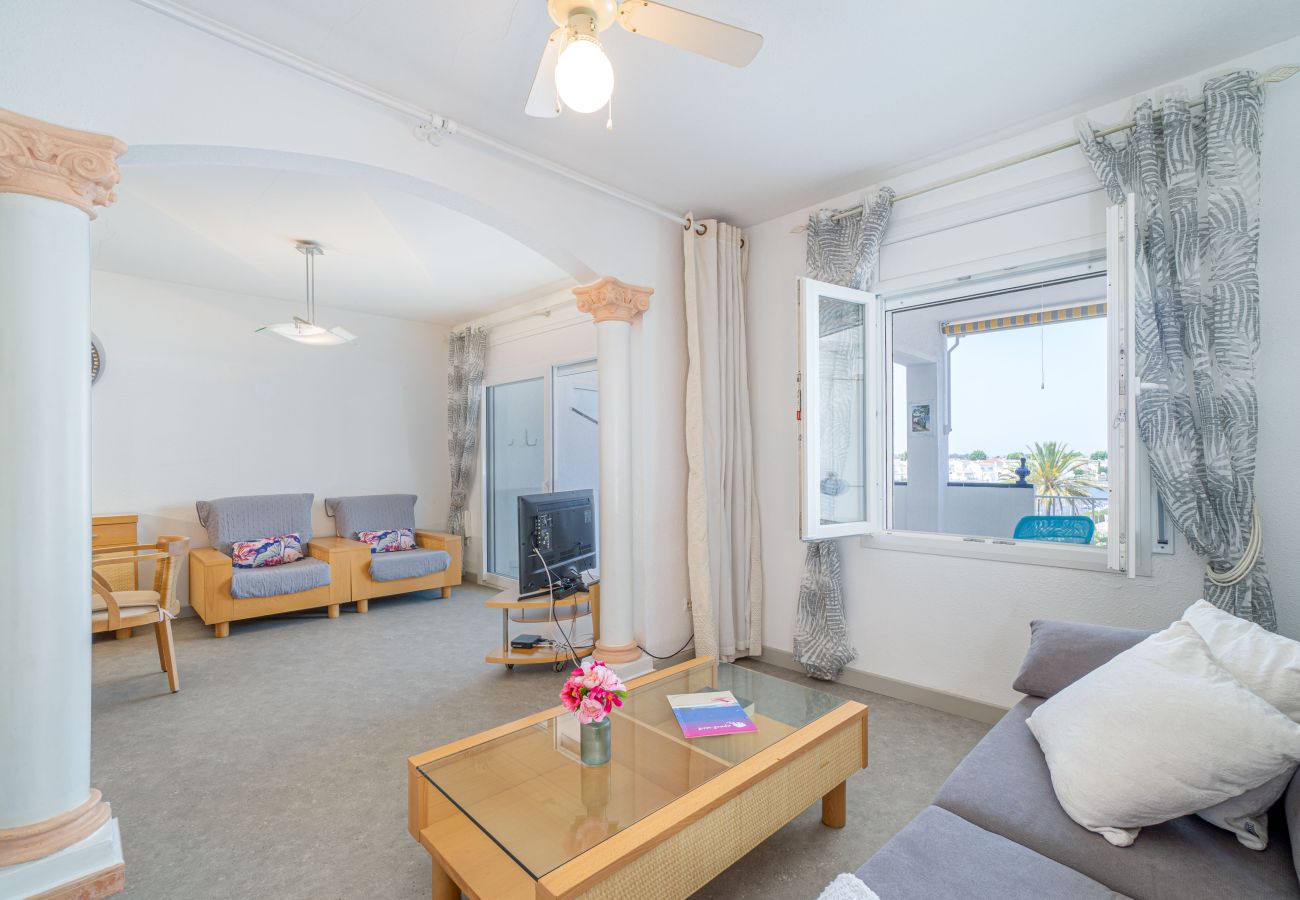 Appartement à Empuriabrava - 0183-SANT MAURICI Appartement avec vue sur canal et parking
