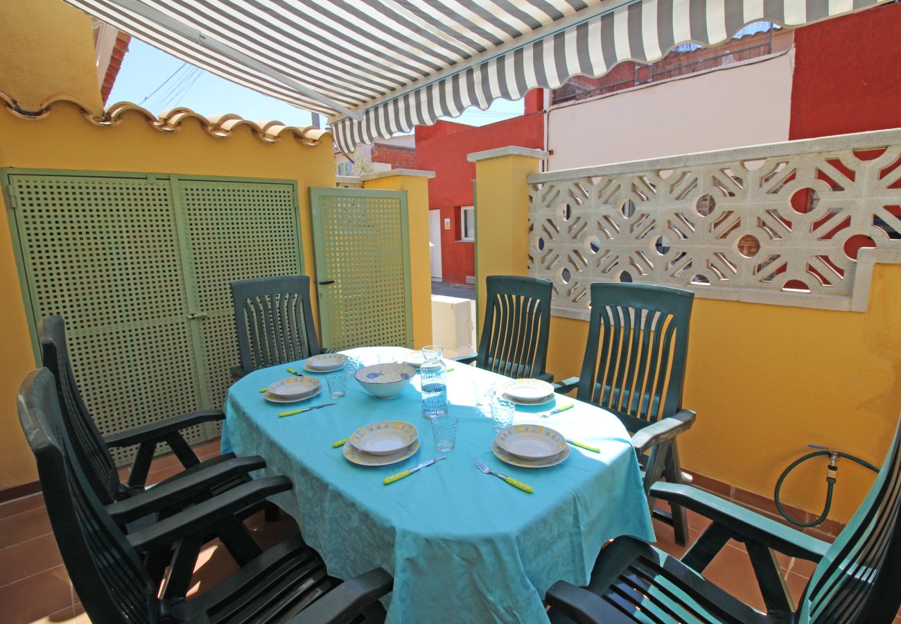 Villa à Empuriabrava - 0152-PUIGMAL Maison moderne pour 6 personnes