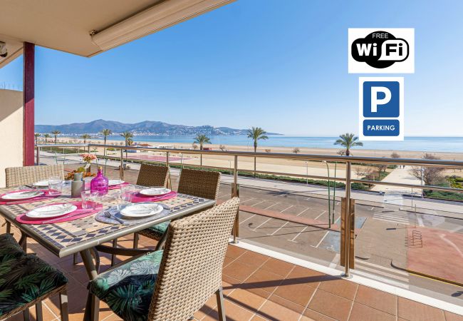 à Empuriabrava - 0085-MIRABLAU Appartement avec vue sur mer