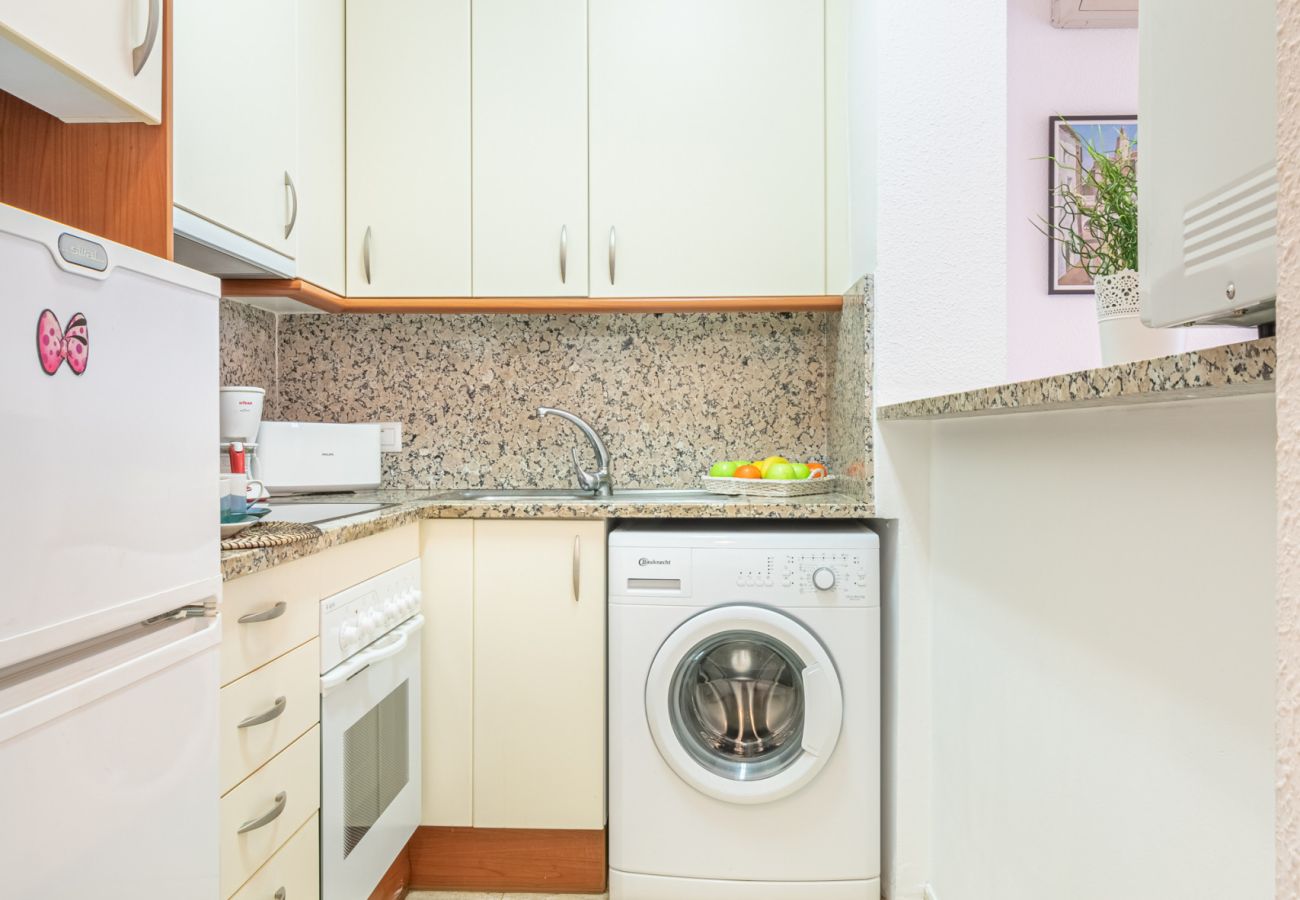 Appartement à Empuriabrava - 0089-MIRABLAU Appartement avec vue latérale sur la plage