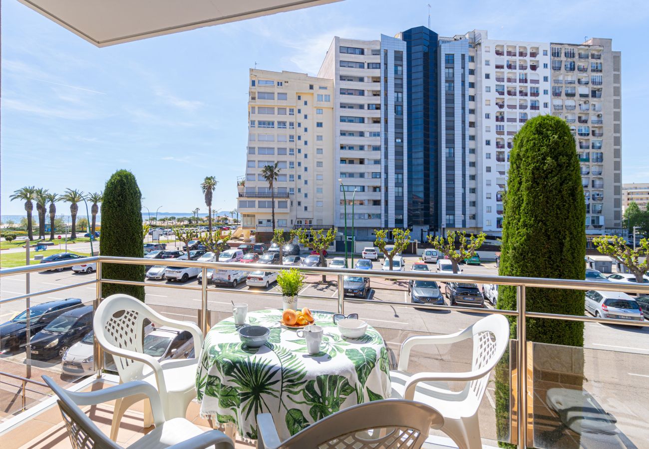 Appartement à Empuriabrava - 0089-MIRABLAU Appartement avec vue latérale sur la plage