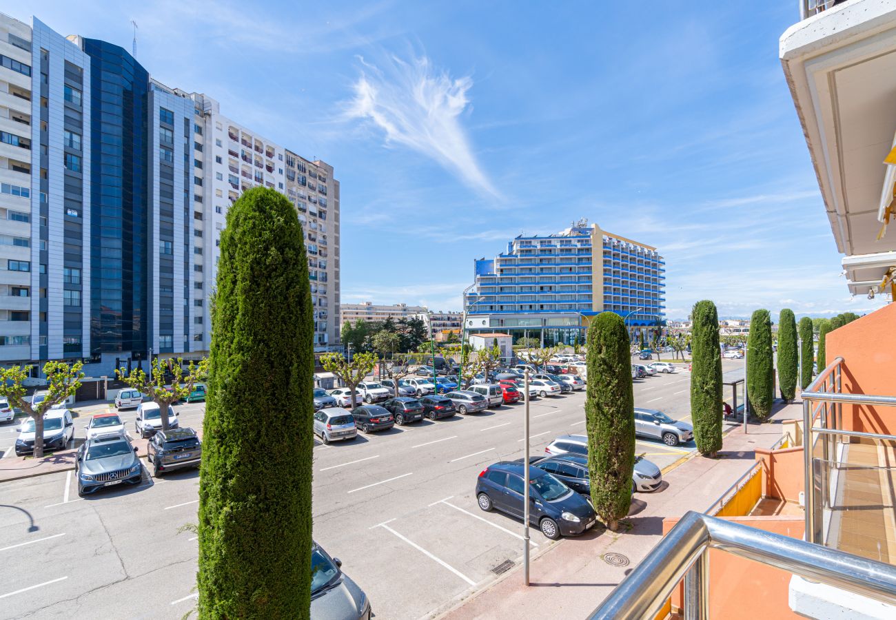 Appartement à Empuriabrava - 0089-MIRABLAU Appartement avec vue latérale sur la plage