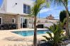 Villa à Empuriabrava - 0040-CAP RAS Maison au canal avec piscine et amarrage