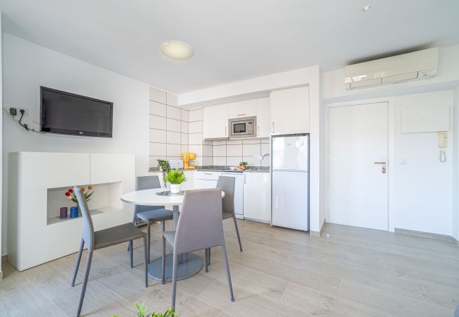 Апартаменты на Rosas / Roses - 2008-AV DE RHODE Квартира с беспроводным доступом в Интернет рядом с пляжем Апартаменты на Rosas / Roses - 2008-AV DE RHODE Квартира с беспроводным доступом в Интернет рядом с пляжем