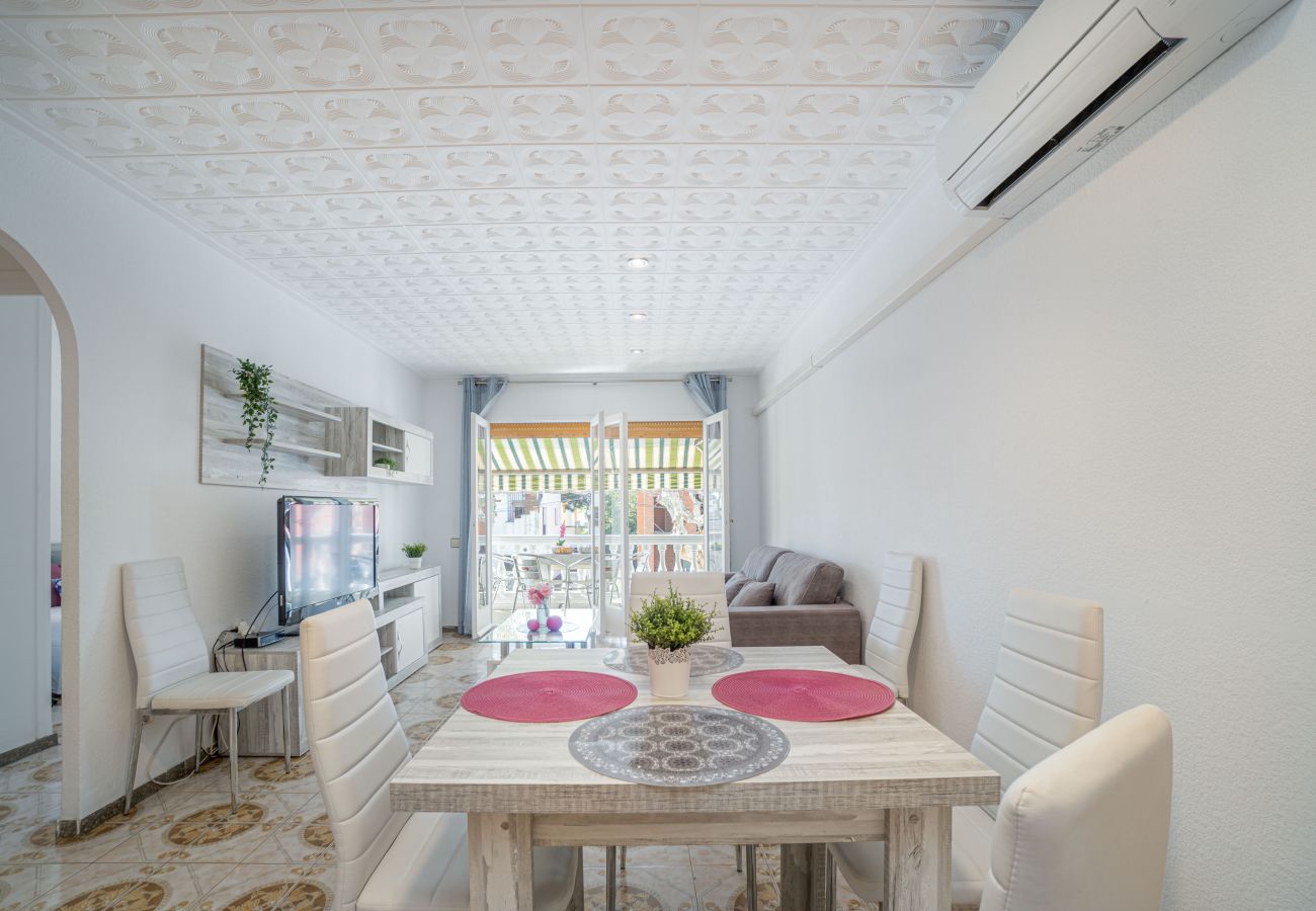 Апартаменты на Эмпуриабра / Empuriabrava - 0195-PORT EMPORDA Квартира с 2 спальнями и террасой