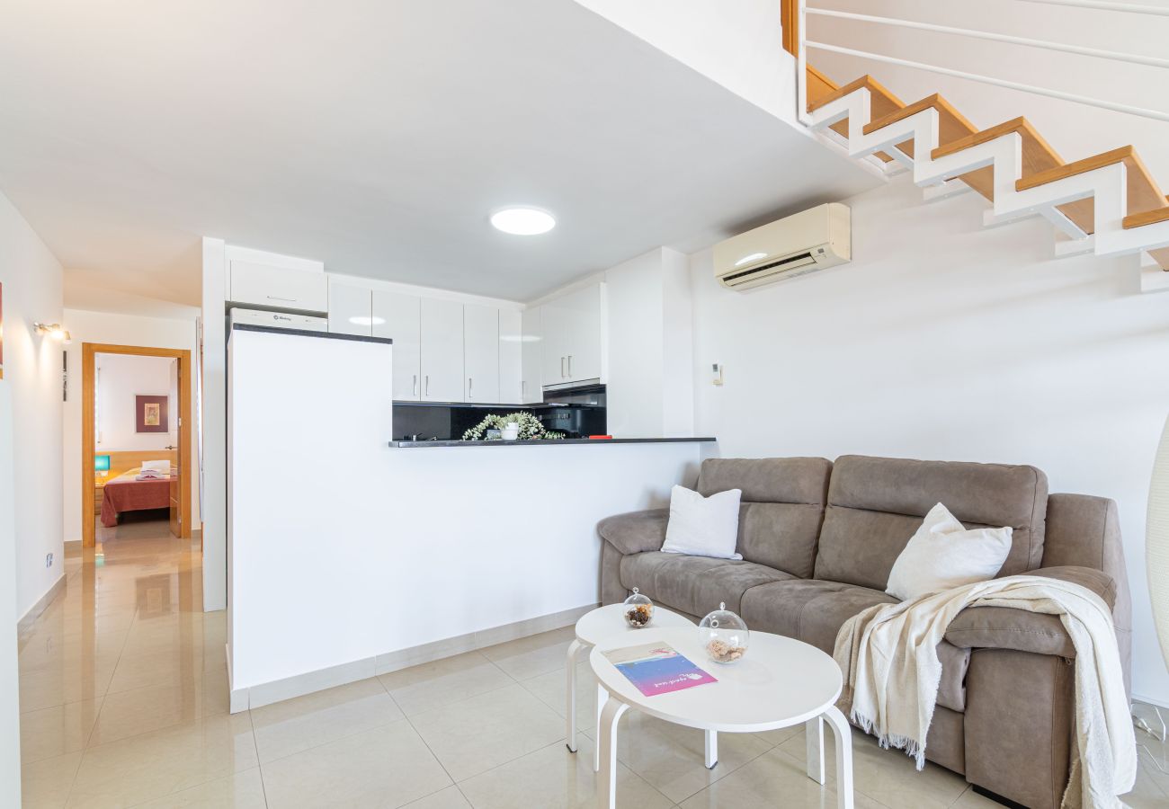 Апартаменты на Эмпуриабра / Empuriabrava - 0160-PORT GREC Квартира с WIFI, Smart TV, видом на канал и море