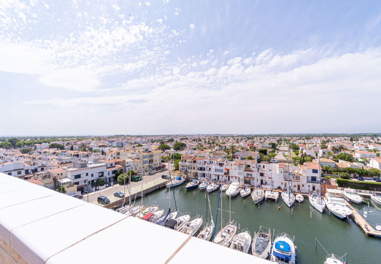 Апартаменты на Эмпуриабра / Empuriabrava - 0160-PORT GREC Квартира с WIFI, Smart TV, видом на канал и море
