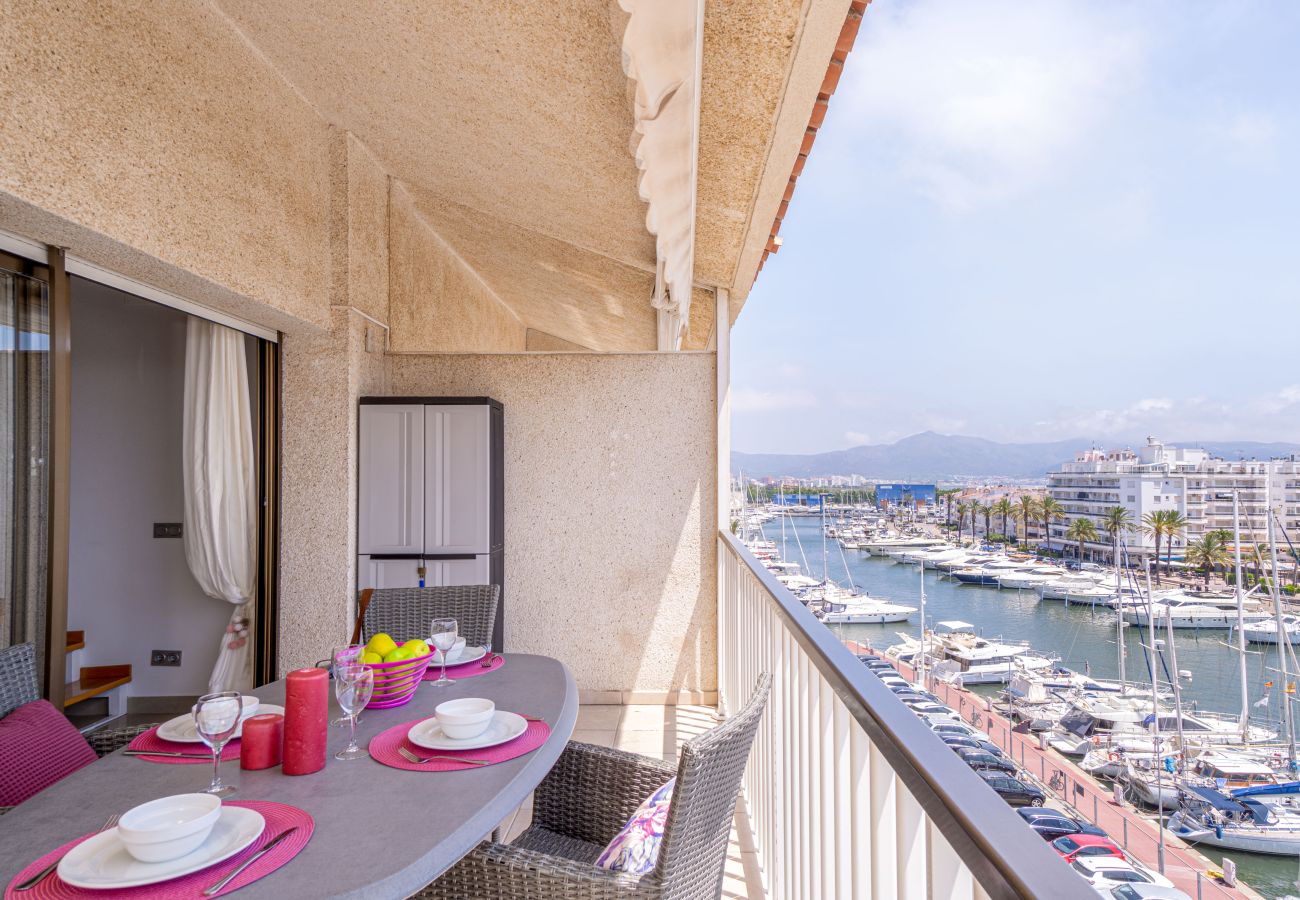 Апартаменты на Эмпуриабра / Empuriabrava - 0160-PORT GREC Квартира с WIFI, Smart TV, видом на канал и море