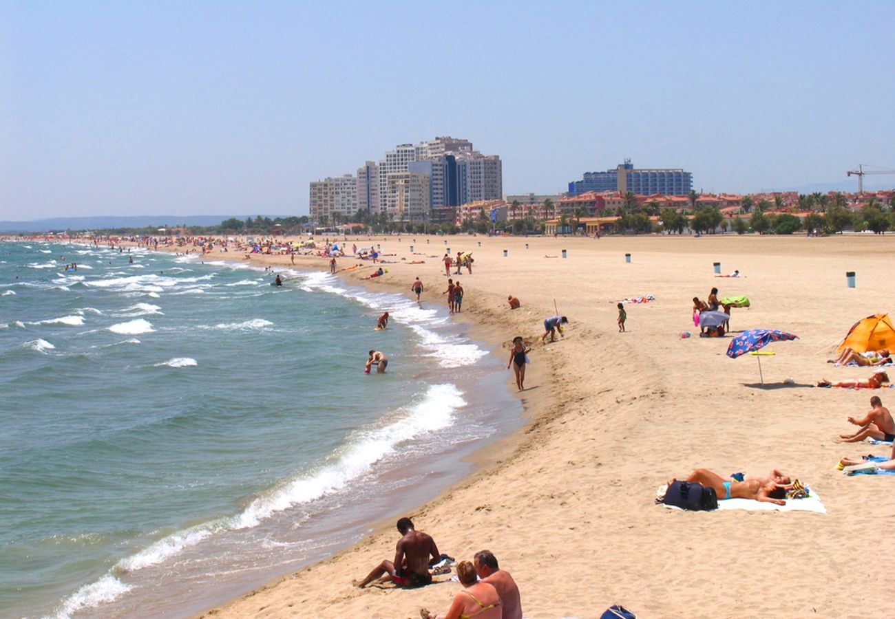 Апартаменты на Эмпуриабра / Empuriabrava - 0074-GRAN RESERVA Отремонтированная квартира недалеко от пляжа
